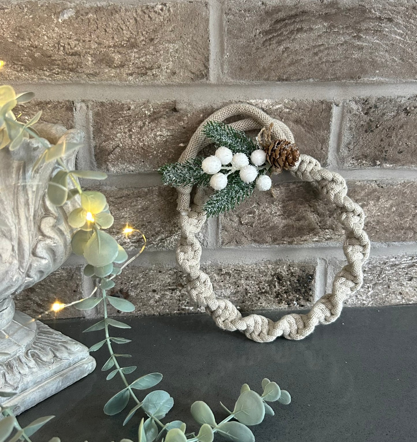 Macrame Chunky Twist Winter Wreath