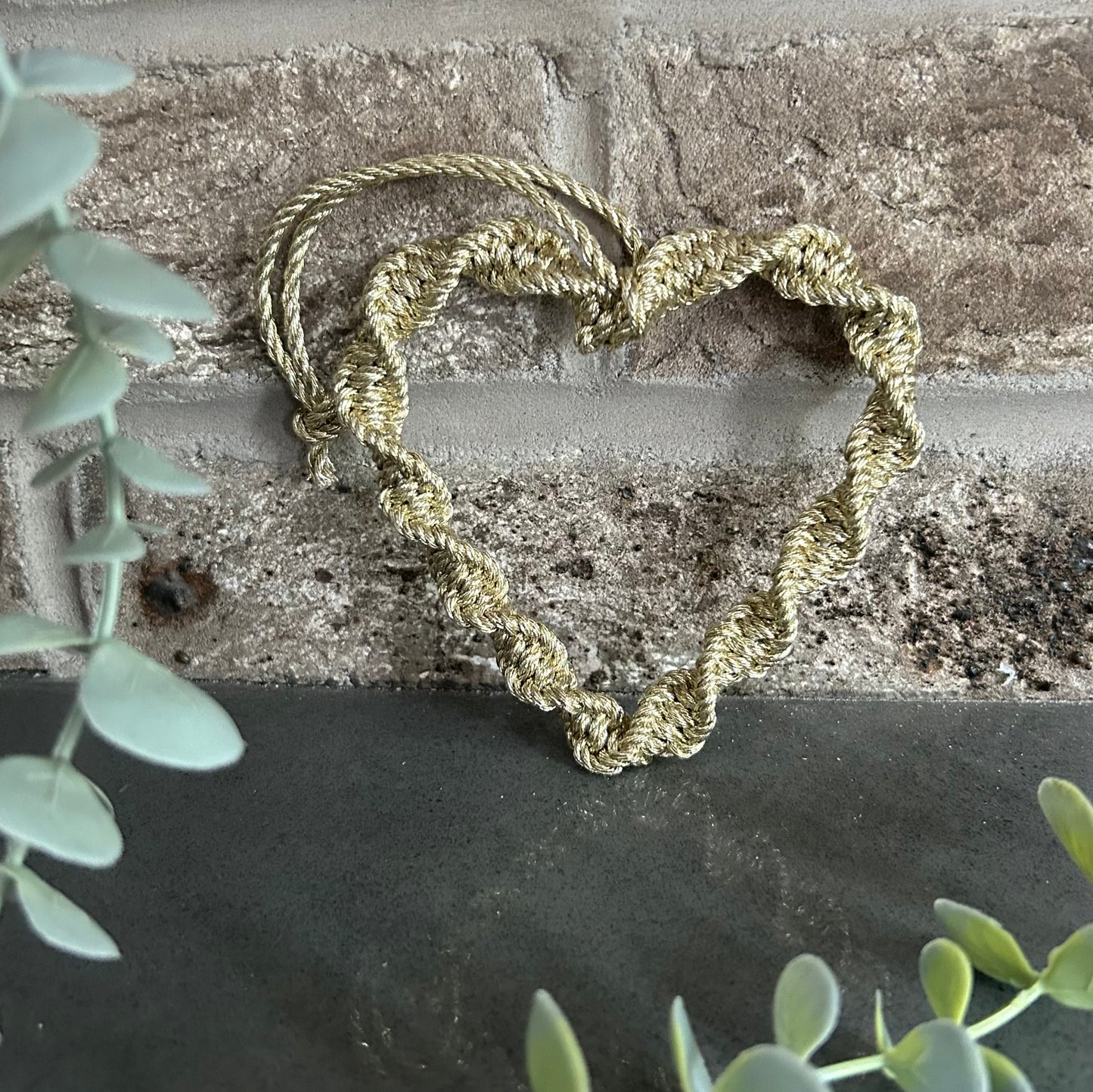 Macrame Metallic Mini Twist Heart