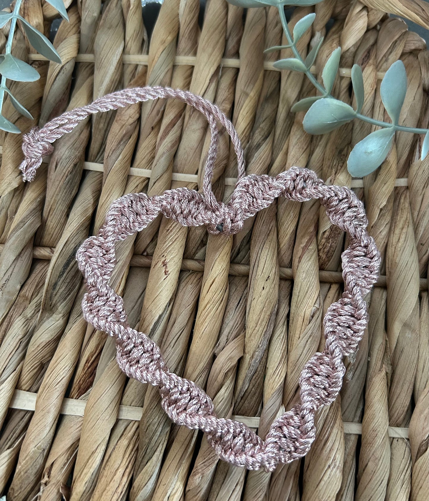 Macrame Metallic Mini Twist Heart