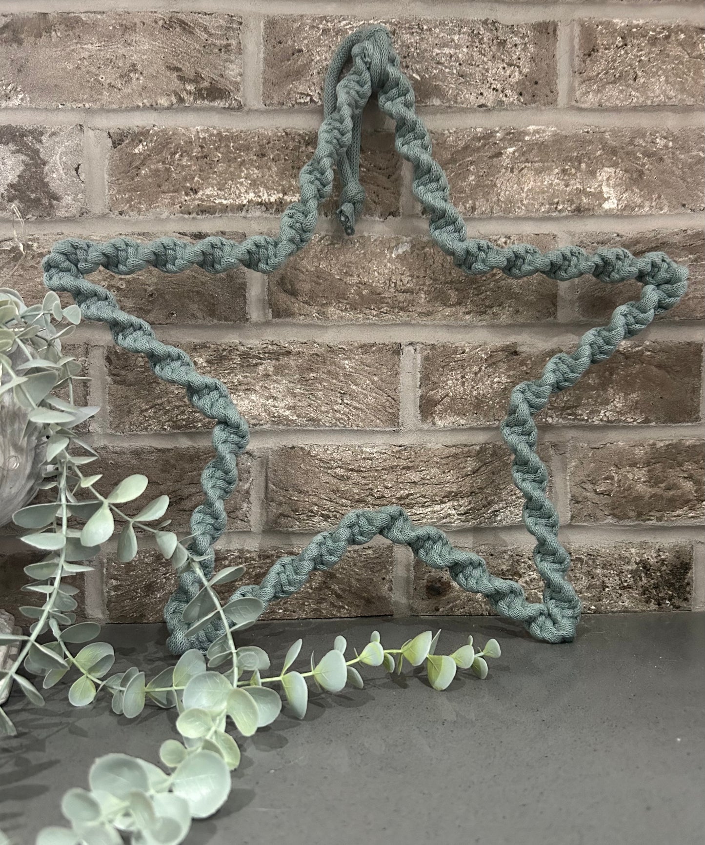 Macrame Jumbo Twist Star