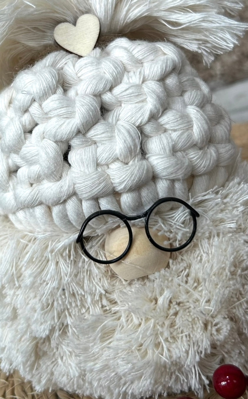 Macrame Santa Heads